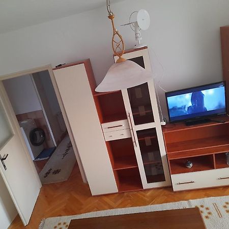 Apartman Bulevar Stupine Tuzla Exterior foto